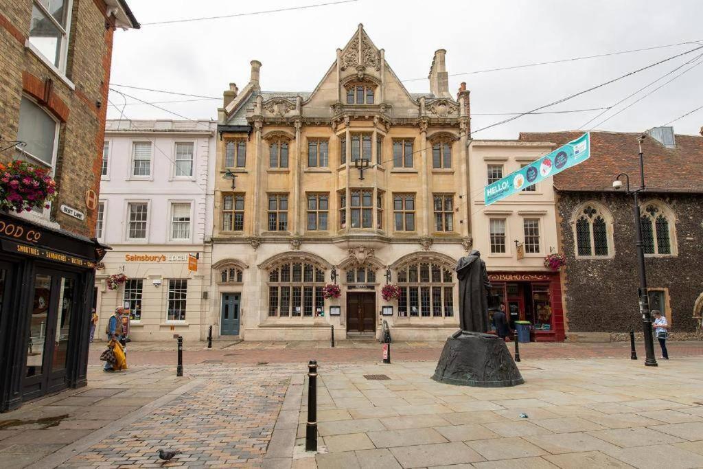 The Most Central Apartment In Canterbury Stunning Interiors, Fully Equipped, City Views And Free Wifi! Eksteriør billede