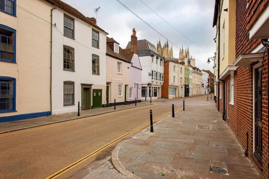 The Most Central Apartment In Canterbury Stunning Interiors, Fully Equipped, City Views And Free Wifi! Eksteriør billede
