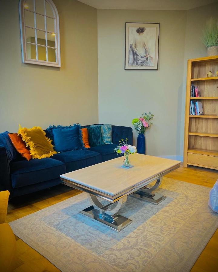 The Most Central Apartment In Canterbury Stunning Interiors, Fully Equipped, City Views And Free Wifi! Eksteriør billede