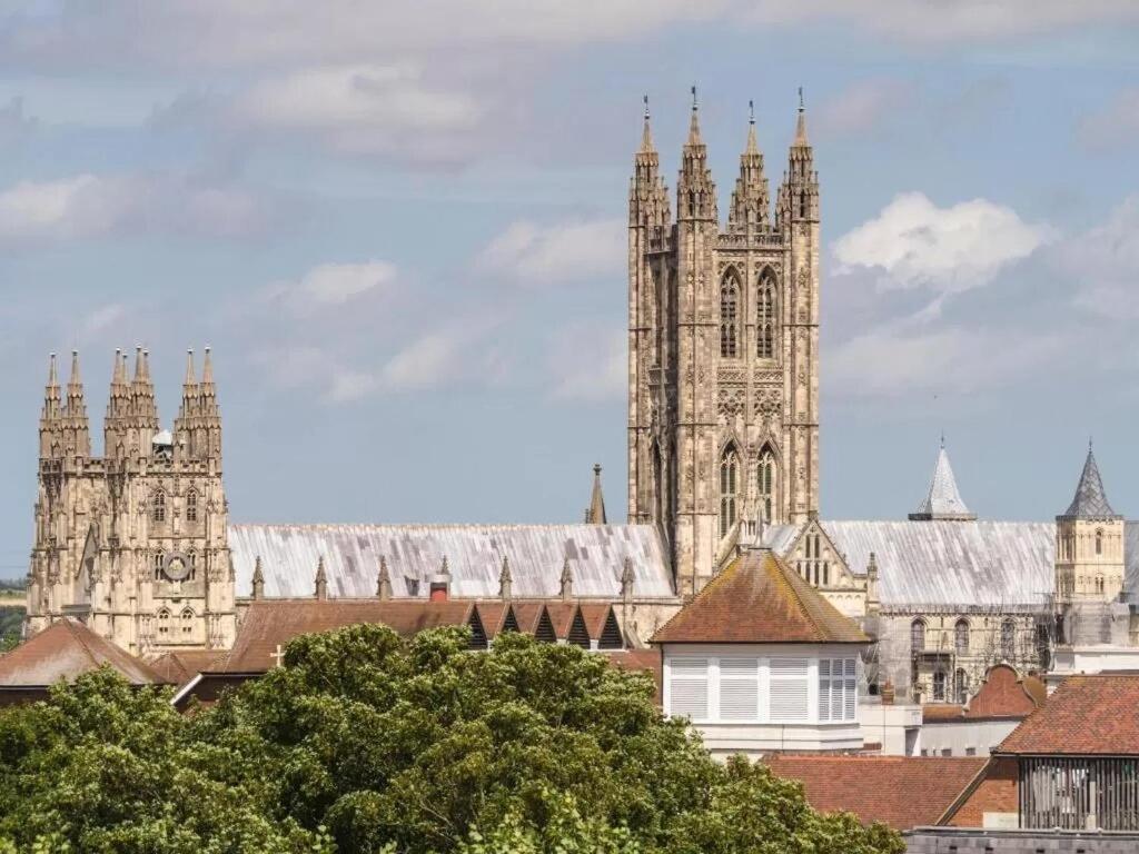 The Most Central Apartment In Canterbury Stunning Interiors, Fully Equipped, City Views And Free Wifi! Eksteriør billede